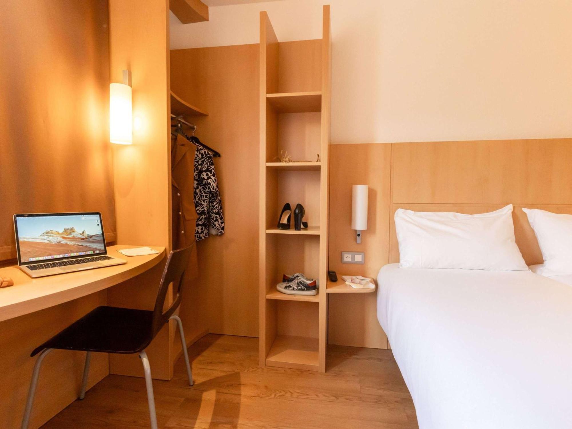 מלון Ibis Le Puy-En-Velay Centre מראה חיצוני תמונה