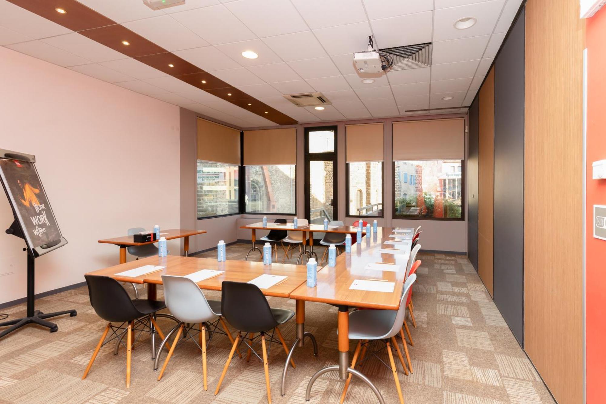 מלון Ibis Le Puy-En-Velay Centre מראה חיצוני תמונה